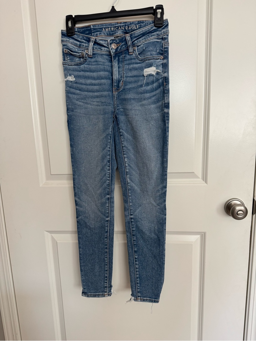 American Eagle Outfitters Medium Blue Distressed High-Rise Skinny Jeans